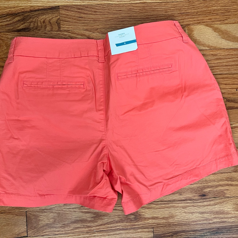 Shorts - Picture 2 of 3